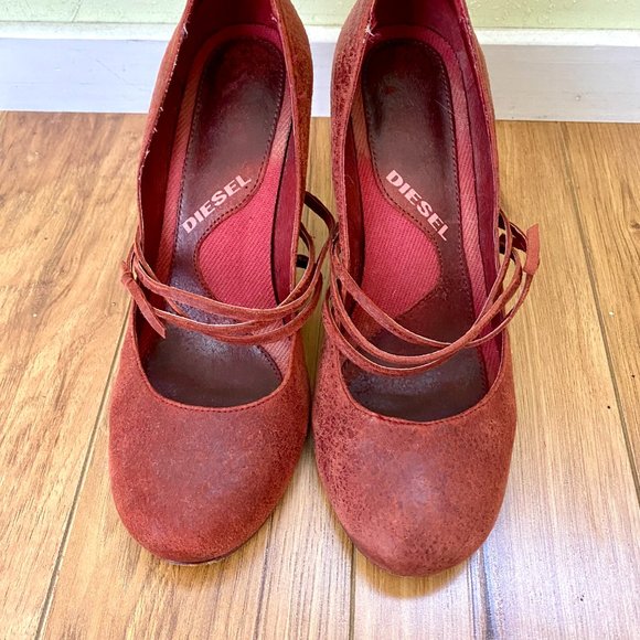 Diesel Distressed Suede Leather Heels Shoes Burgundy Red Round Toes US 7.5 - Picture 6 of 7